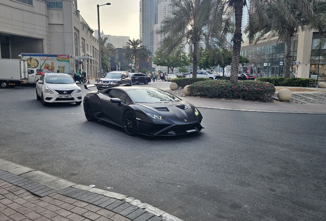 Lamborghini Huracán LP640-2 STO