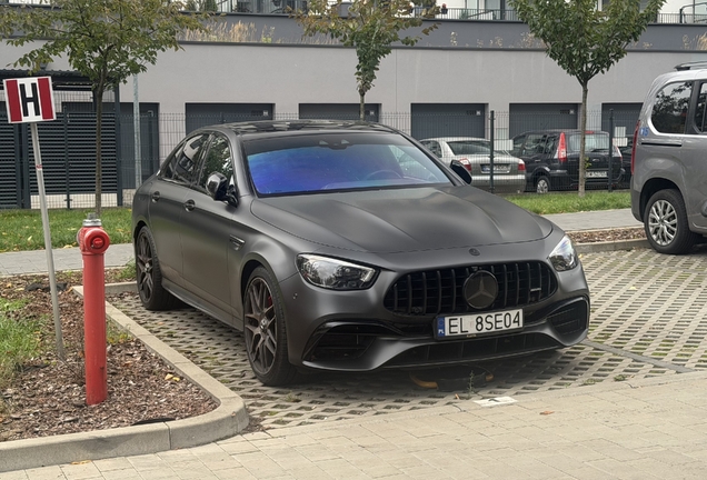 Mercedes-AMG E 63 S W213 Final Edition