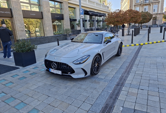 Mercedes-AMG GT 63 C192