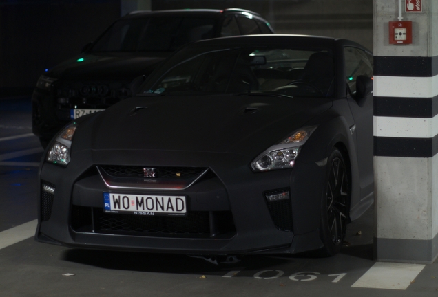 Nissan GT-R R35 2017