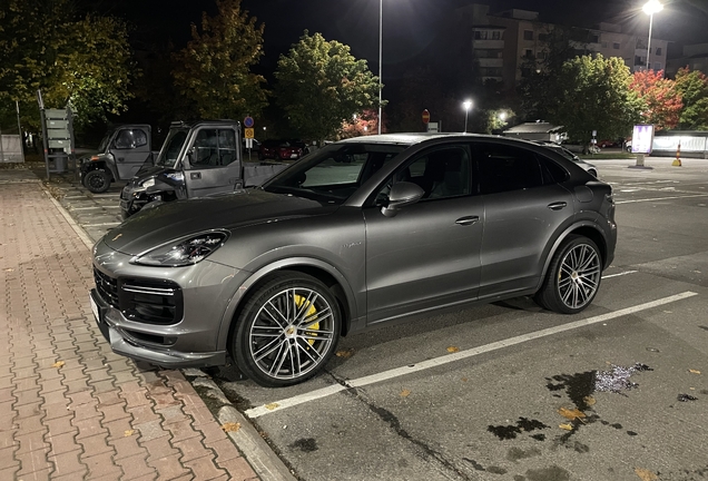 Porsche TechArt Cayenne Coupé Turbo S E-Hybrid