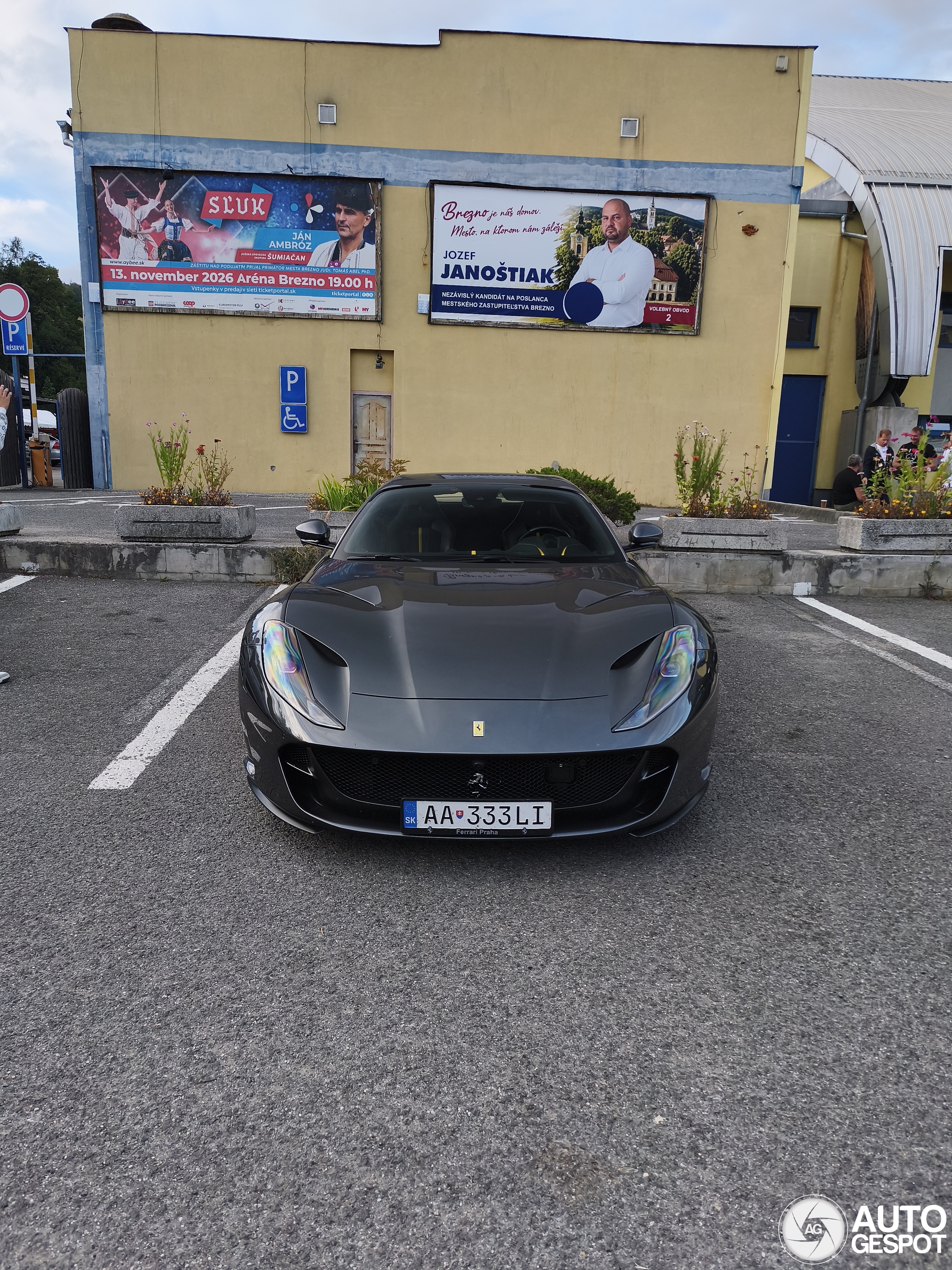 Ferrari 812 GTS