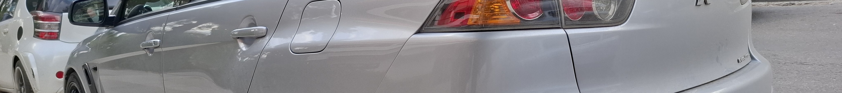 Mitsubishi Lancer Evolution X