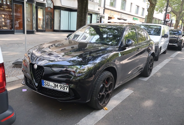 Alfa Romeo Stelvio Quadrifoglio 2023