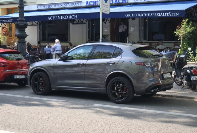 Alfa Romeo Stelvio Quadrifoglio 2023