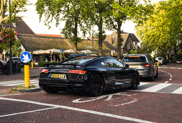 Audi R8 V10 Plus 2015