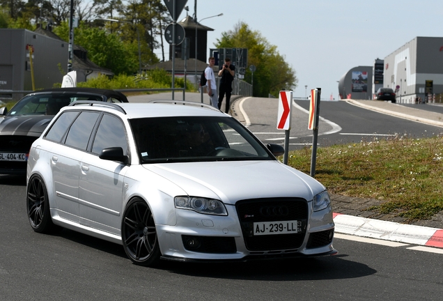 Audi RS4 Avant B7