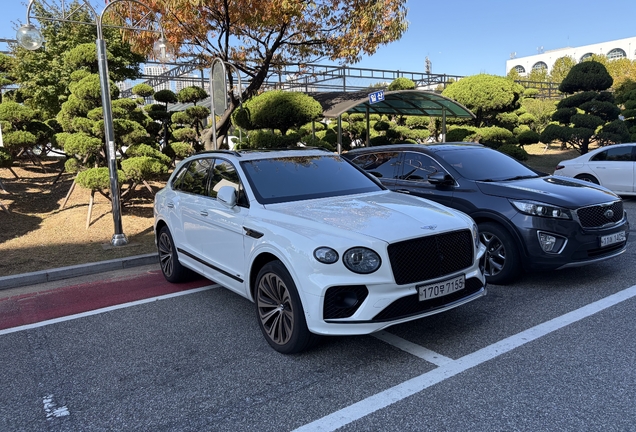 Bentley Bentayga V8 2021