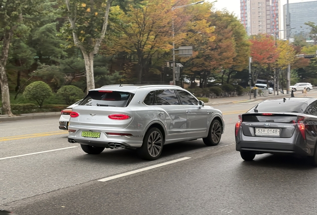 Bentley Bentayga V8 2024
