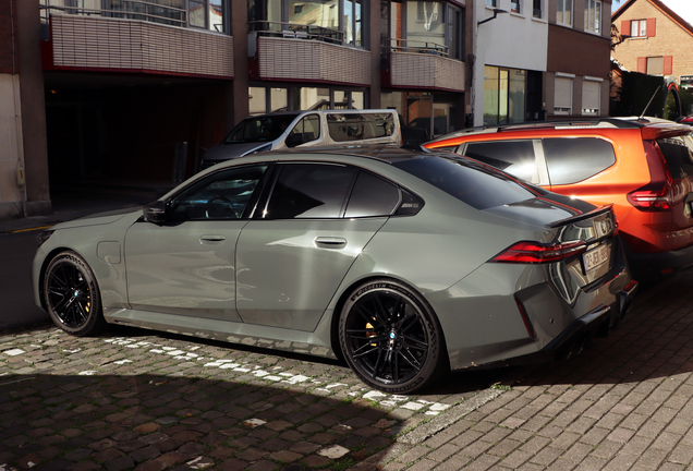 BMW M5 G90