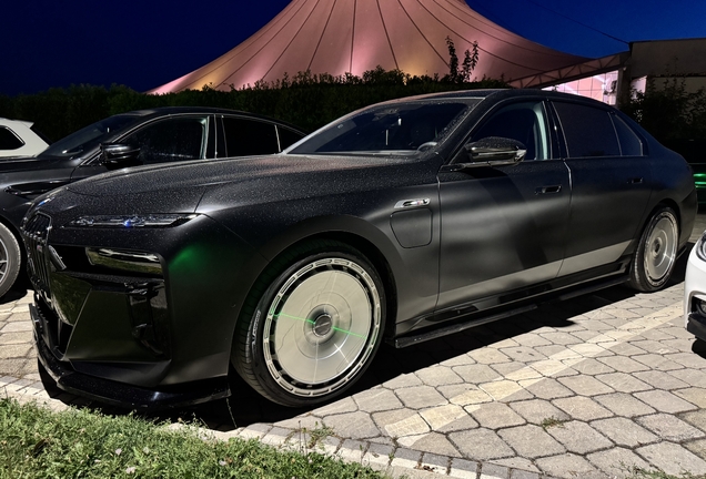 BMW M760e xDrive