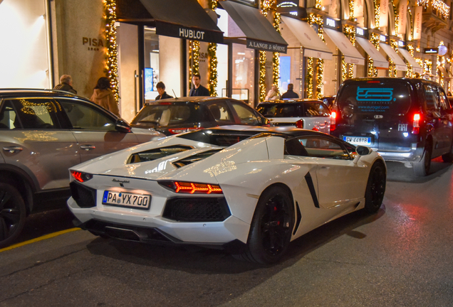 Lamborghini Aventador LP700-4 Roadster