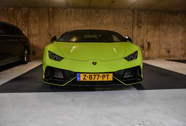 Lamborghini Huracán LP640-4 EVO