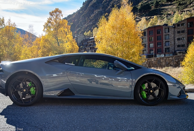 Lamborghini Huracán LP640-4 EVO