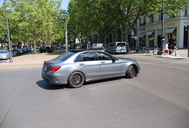 Mercedes-AMG C 63 S W205