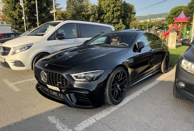 Mercedes-AMG GT 63 S X290