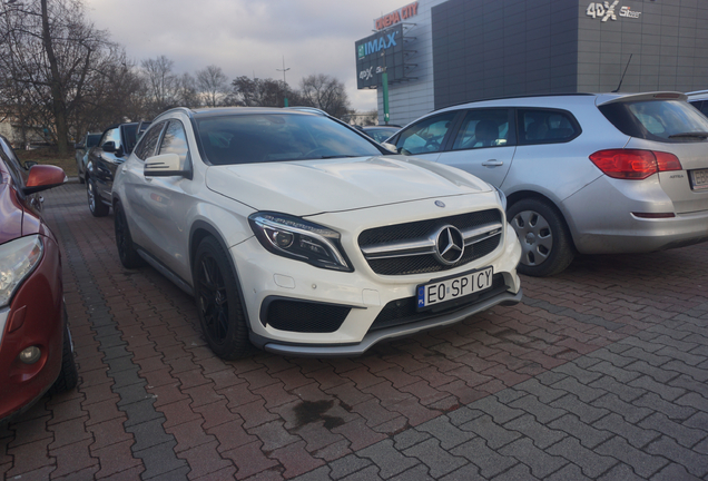 Mercedes-Benz GLA 45 AMG X156