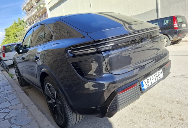 Porsche Macan EV Turbo