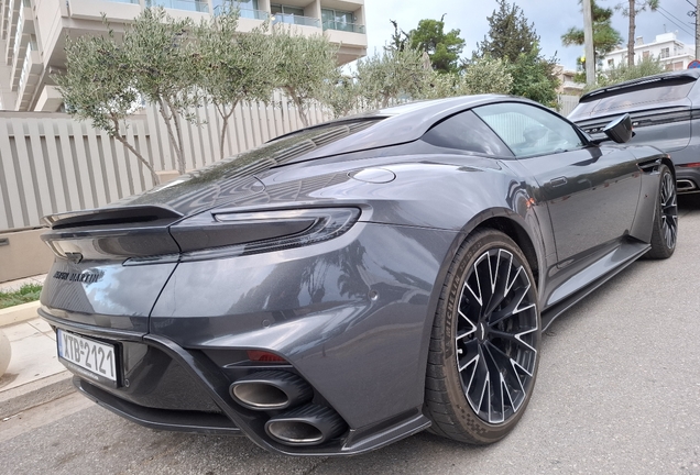 Aston Martin DB12 S