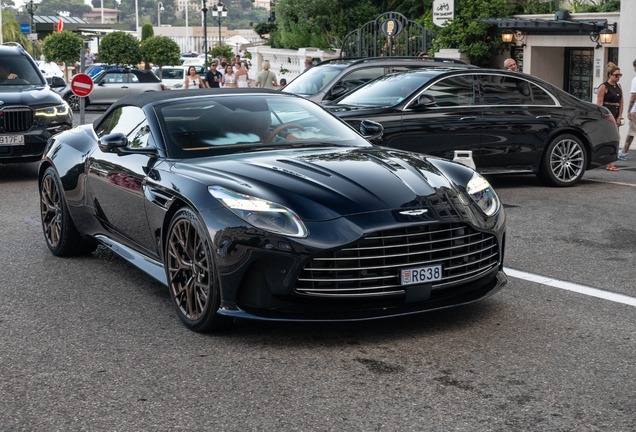 Aston Martin DB12 Volante
