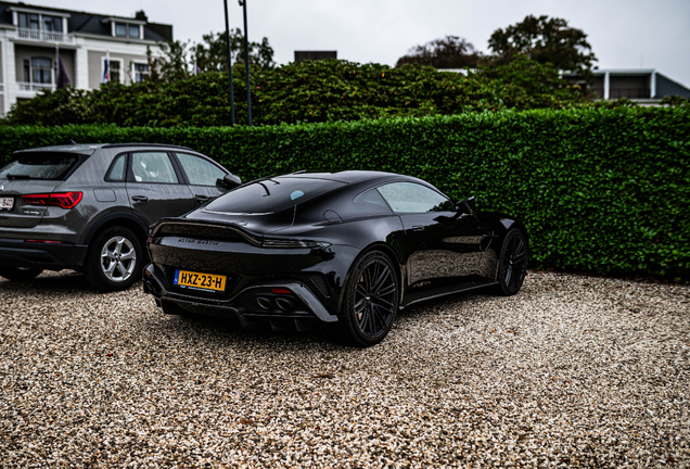 Aston Martin Vantage 2024