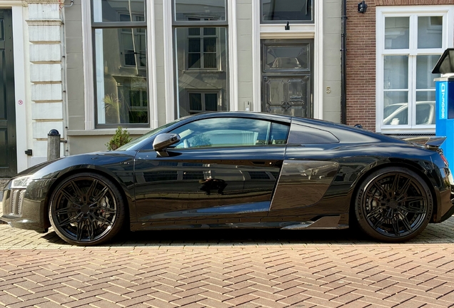 Audi R8 V10 Plus 2015
