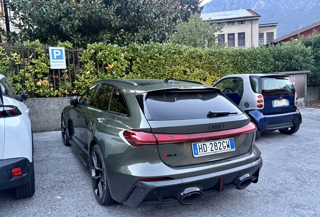 Audi RS5 Avant B10