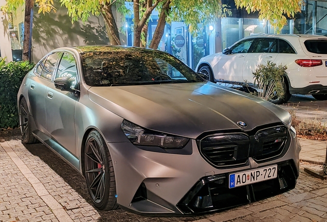 BMW M5 G90