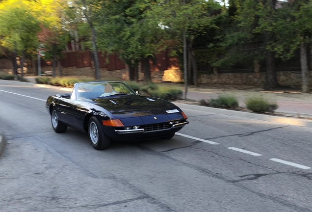 Ferrari 365 GTS/4 Daytona