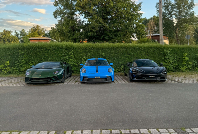 Lamborghini Aventador S LP740-4
