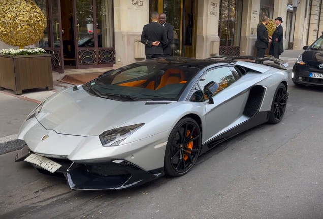 Lamborghini Aventador LP700-4 Roadster Mansory