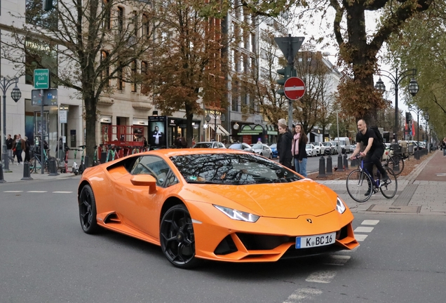 Lamborghini Huracán LP640-4 EVO