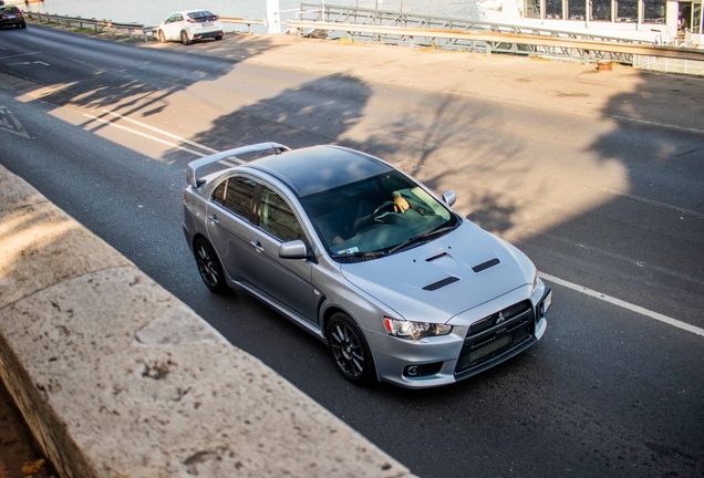 Mitsubishi Lancer Evolution X