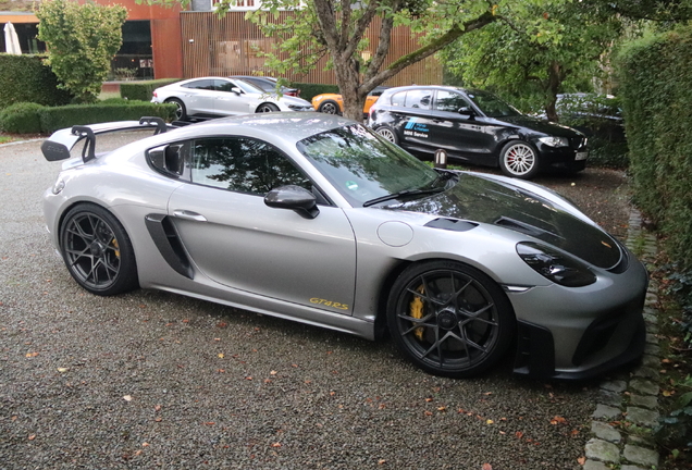 Porsche 718 Cayman GT4 RS Weissach Package