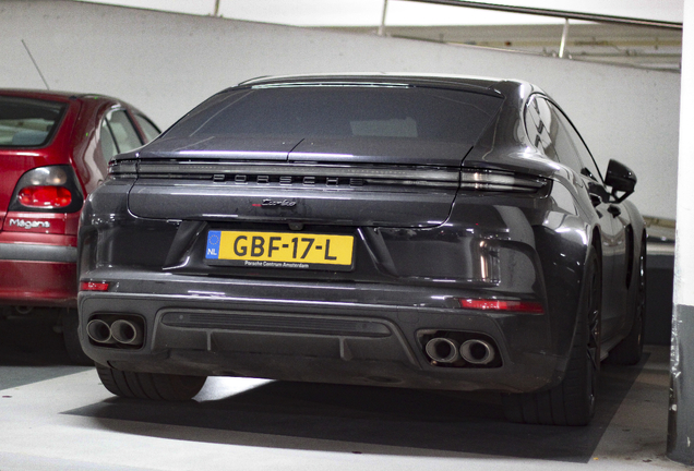 Porsche 972 Panamera Turbo E-Hybrid