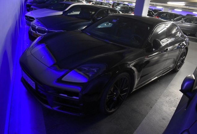 Porsche 972 Panamera Turbo S E-Hybrid