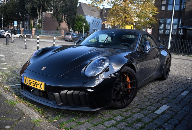 Porsche 992 Carrera 4 GTS Cabriolet MkII