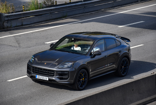 Porsche Cayenne Coupé Turbo E-Hybrid