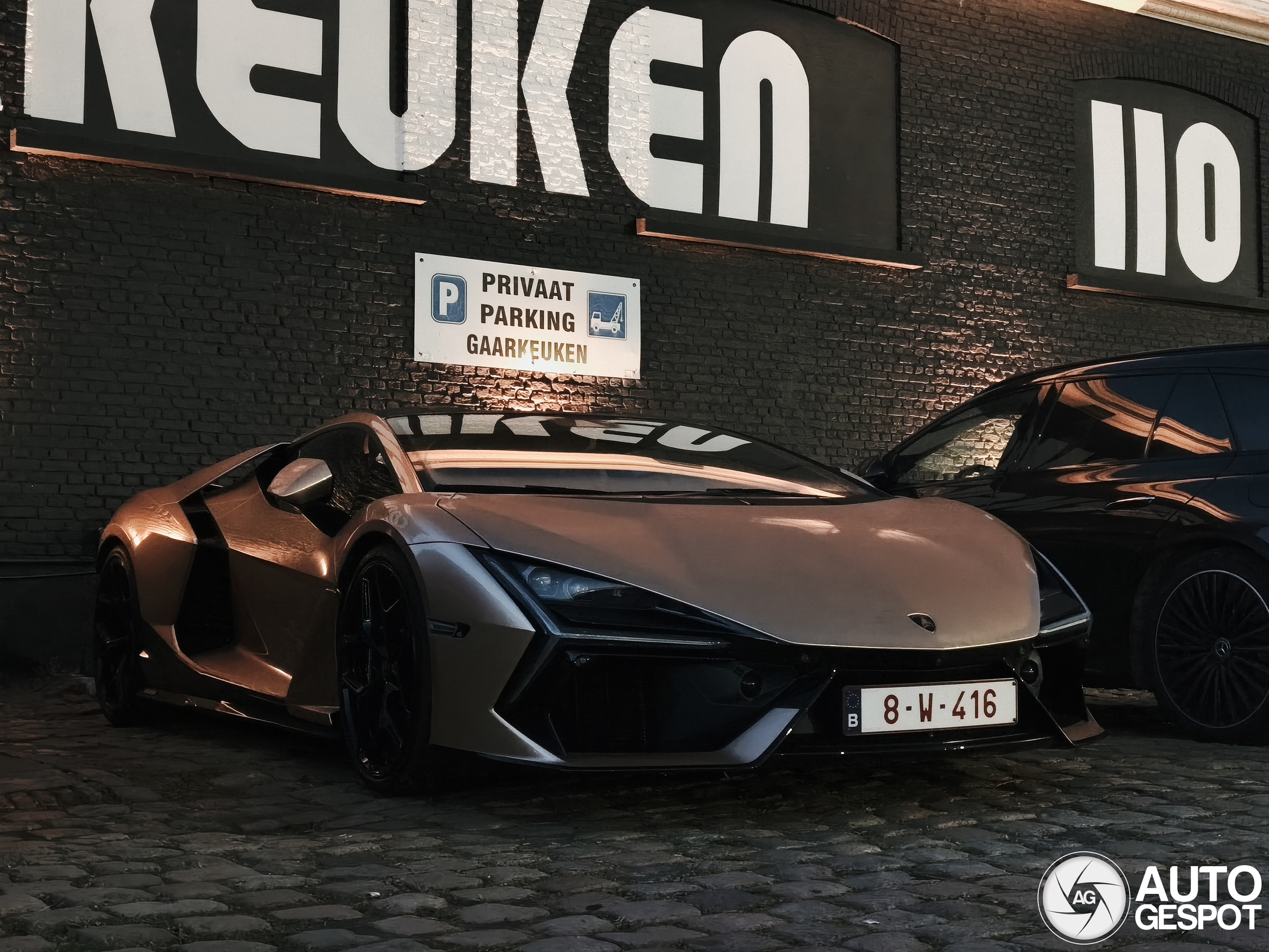 Lamborghini Revuelto