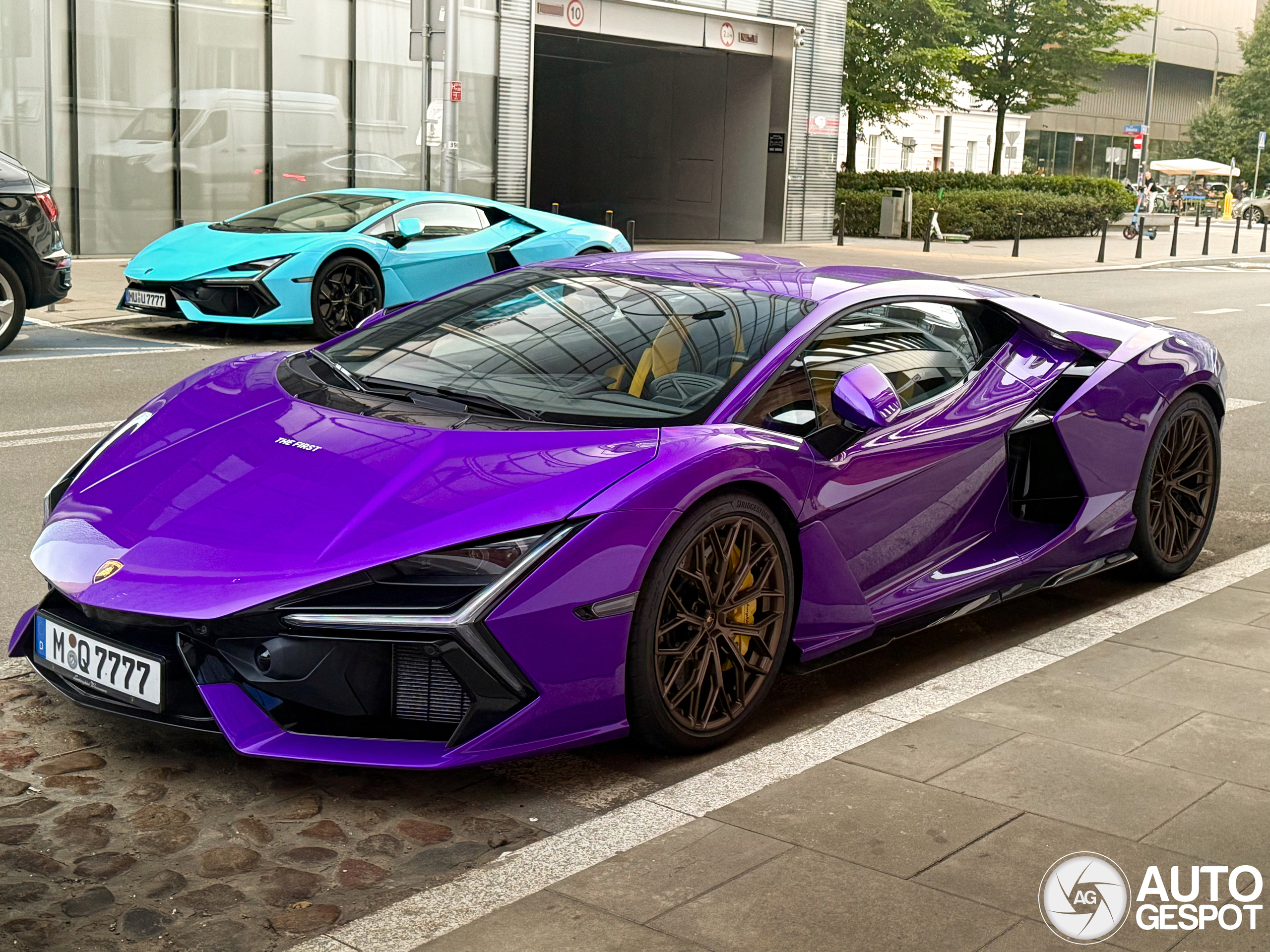 Lamborghini Revuelto