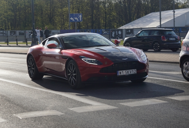 Aston Martin DB11