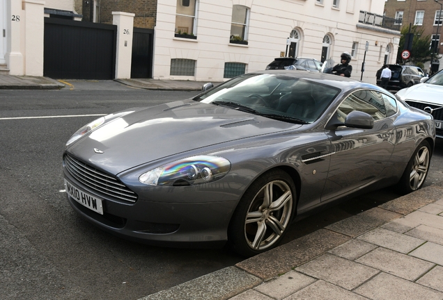 Aston Martin DB9