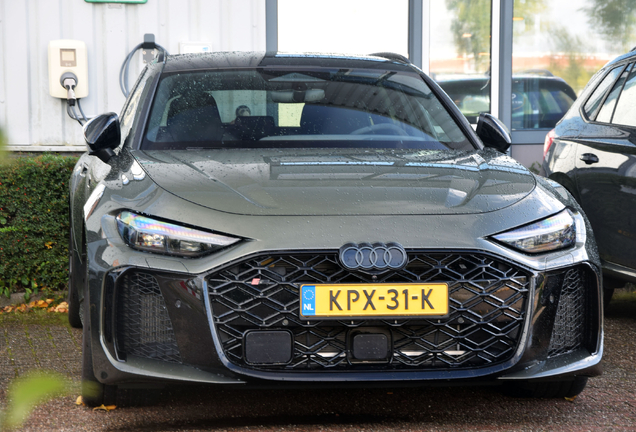 Audi RS5 Avant B10