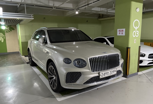 Bentley Bentayga Azure 2024