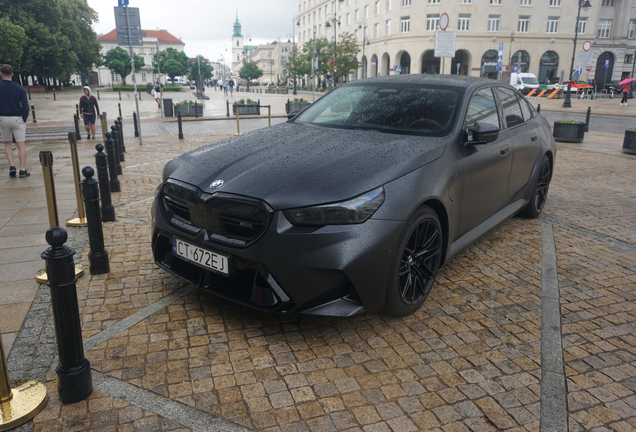 BMW M5 G90