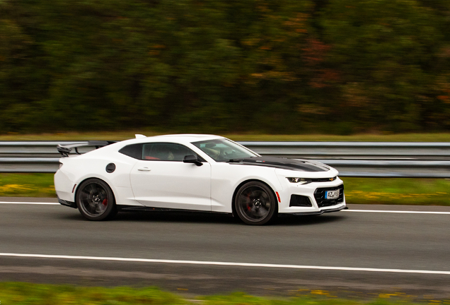 Chevrolet Camaro ZL1 1LE 2017