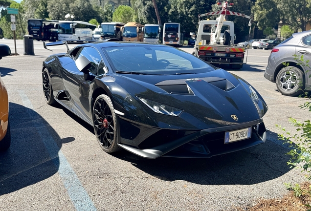 Lamborghini Huracán LP640-2 STO