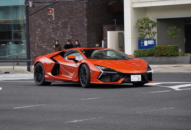 Lamborghini Revuelto