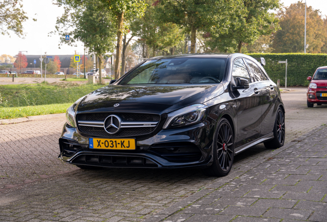 Mercedes-AMG A 45 W176 2015