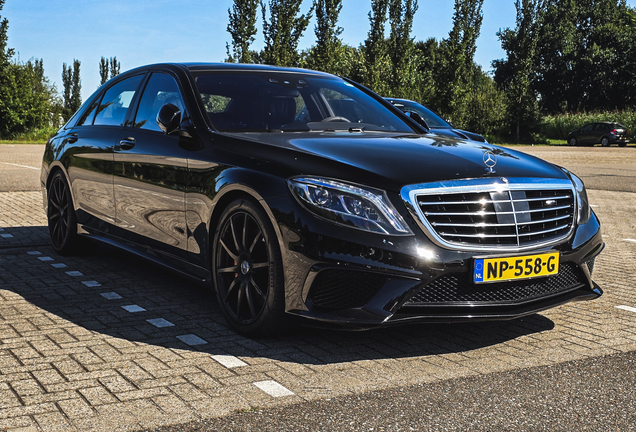 Mercedes-AMG S 63 V222